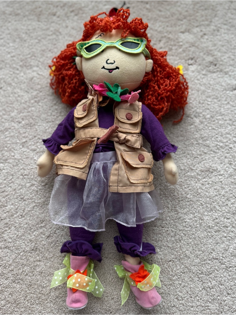 Madame Alexander Fancy Nancy 18" Plush Doll Explorer Green Sunglasses Vest